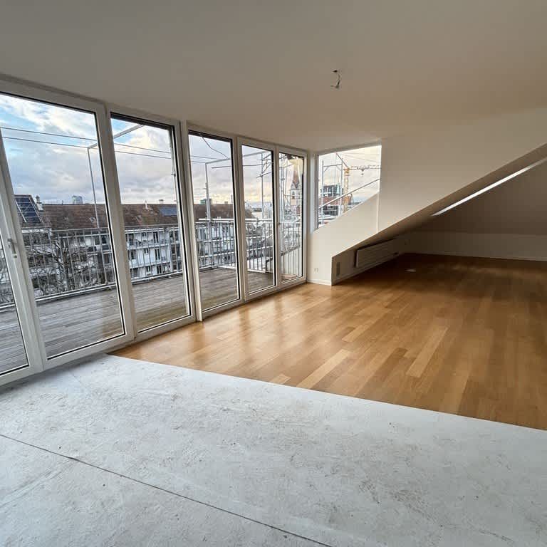 2.5 Zimmer, 100 m², 5. Stock - Photo 1