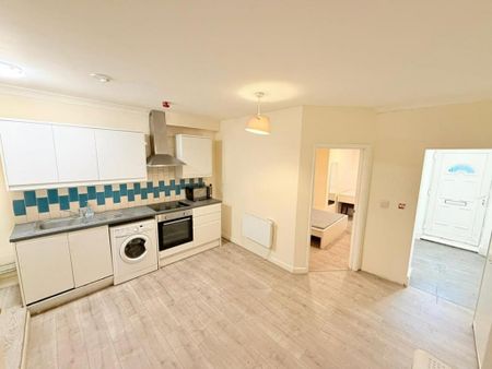 1 bedroom flat to rent - Photo 4