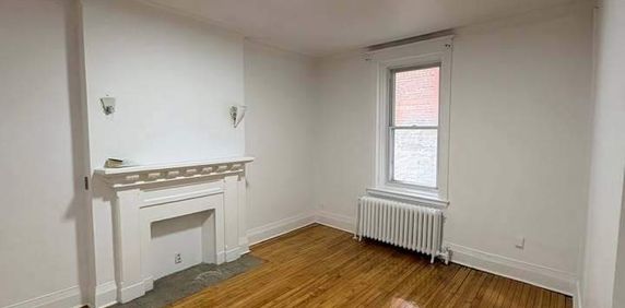 1 CH - 1 SDB - Westmount - $1,595 /mo - Photo 2