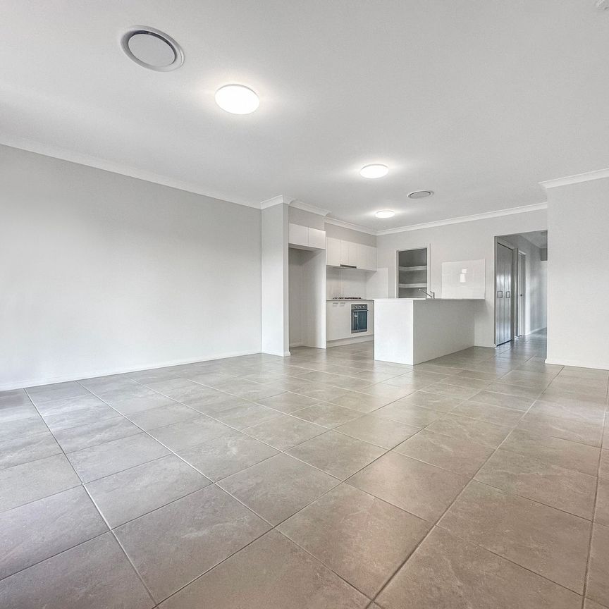 Spacious Family Home - Photo 1