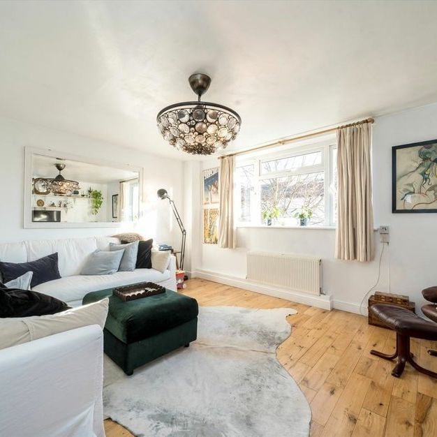 Lime Grove - Photo 1