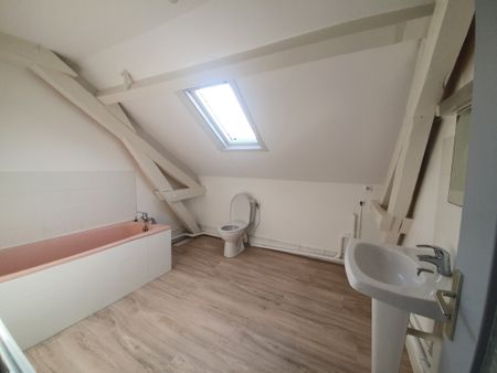 Location Maison 4 pièces 90m² - Photo 2
