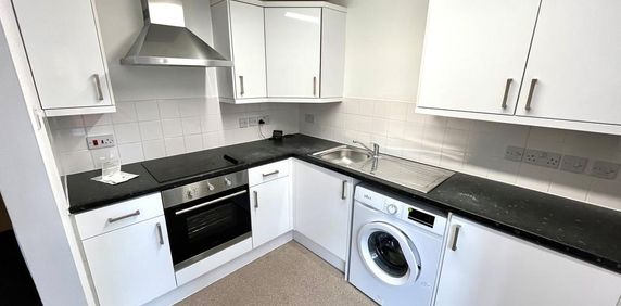 1 bedroom apartment to rent - Photo 2