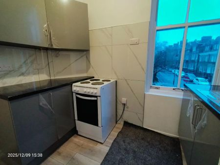 1 bedroom flat to rent - Photo 5