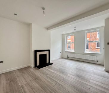 4 bedroom terraced house to rent - Photo 2