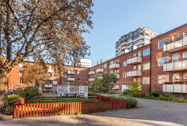 Skebokvarnsvägen, Bandhagen - Foto 1