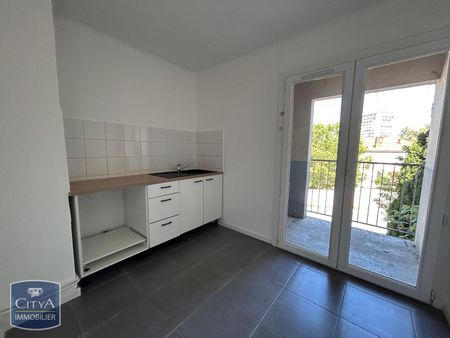 Location Appartement 3 pièces 55m² MARSEILLE 13ème - Photo 2