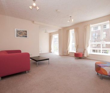 2 bedroom flat to rent - Photo 5