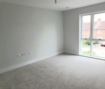 4 Bed Semi-Detached House, Bristol, BS10 - Photo 2