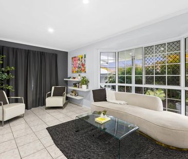 Beautifully Presented Low-set Home in Brighton Moments from Brighto... - Photo 1
