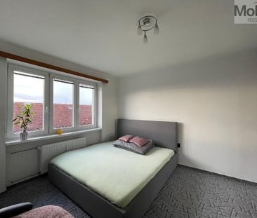 Pronájem bytu 2+1 65 m² - Photo 2