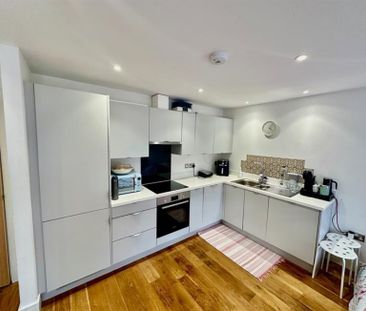 Apt 8 1a The Causeway, Altrincham - Photo 3