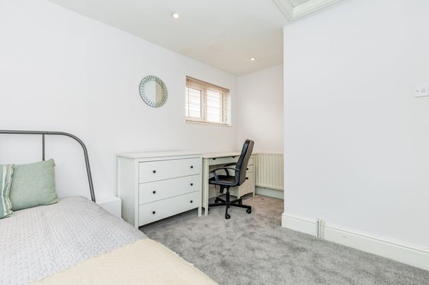 Marston Street, East Oxford - Photo 1