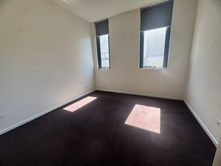 1 Bedroom Apartment In Carlton! - Photo 2