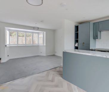 1 bed detached house to rent in South Strand, East Preston, BN16 - Photo 3