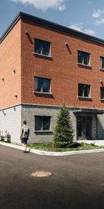 IMMEUBLE NEUF - Électros (5), wifi, a/c, stationnement (1) inclus - 3 1/2 ET 4 1/2 neufs à louer - Saint-Jérôme - Photo 3