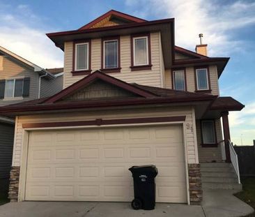 Fabulous 2 storey 3 bdrms 2.5 bath single family home in Evanston! - Photo 1