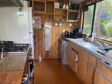 Onetangi, 3-4 Bedroom $660 p/w - Photo 4