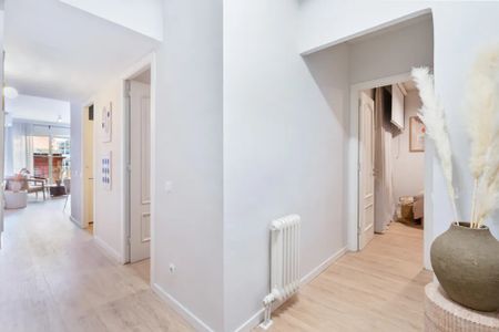 Carrer de Nàpols, Barcelona, Catalonia 08013 - Photo 5