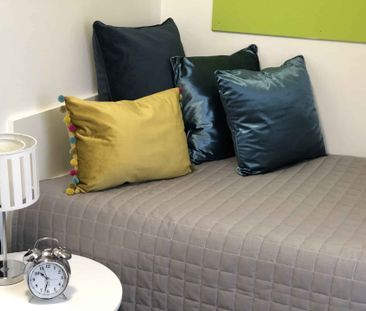 Premier Luxe Studio - Photo 6