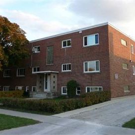 118 Ottawa St N - Photo 2