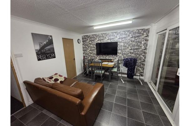 4 bedroom house share to rent - Photo 1