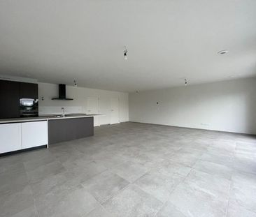 Prachtige nieuwbouwwoning met mooie tuin en garage - Foto 4