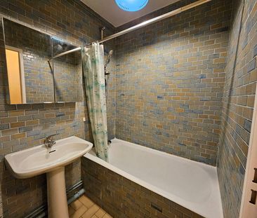 Location appartement 1 pièce 32 m² à Bourg-en-Bresse (01000) BROU - Photo 4