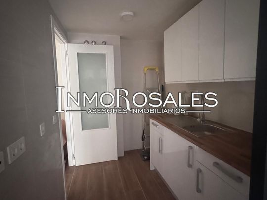 Piso de alquiler en Calle de Maricara, Butarque - Photo 1