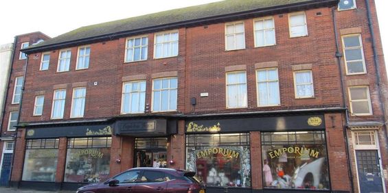 2 bedroom flat to rent - Photo 3