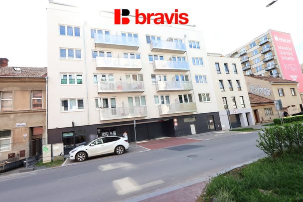 Pronájem bytu 1+kk a garsoniéry 36 m² - Photo 1