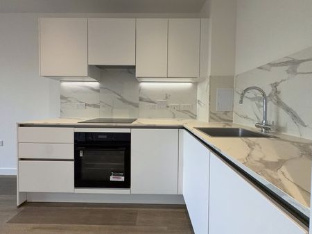 1 Bed Flat, Emerald House, W3 - Photo 2