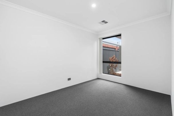 Move-In Ready 4 x2 Home - Photo 1