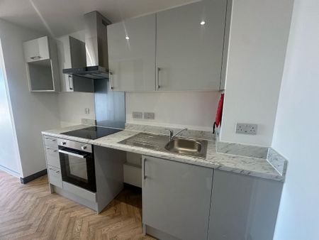 Studio to rent - Photo 2