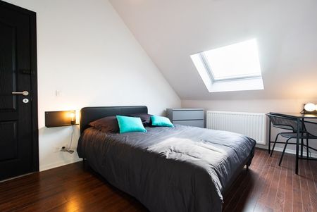 Room at Rue de l'athénée 18 - Photo 5