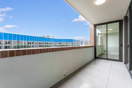 2/112 Epsom Road, Zetland - Photo 4