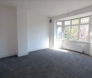 3 Bed Semi-Detached House, Mountfield Road, LU2 - Photo 1