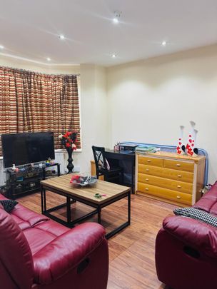 5 bedroom terraced house to rent - Photo 1