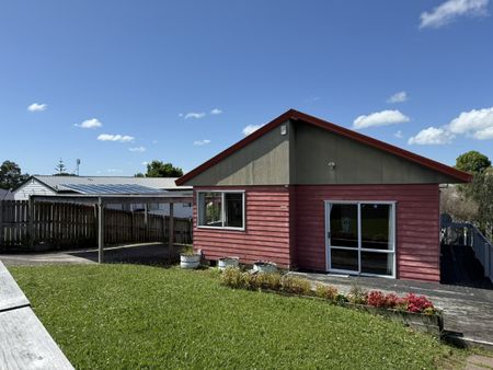 Family Home + Large Yard - Great Opportunity - Photo 2