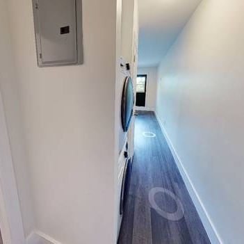 Newly Renovated Spacious Studio in Cote-des-Neiges - Photo 3