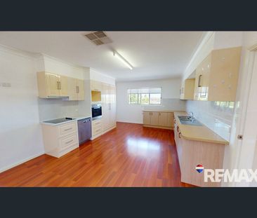 Larger than it looks - Photo 6