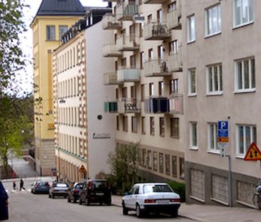 Duvnäsgatan 14, Södermalm - Photo 1