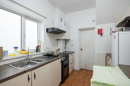 100 Tates Avenue, Belfast, BT9 7BZ - Photo 3