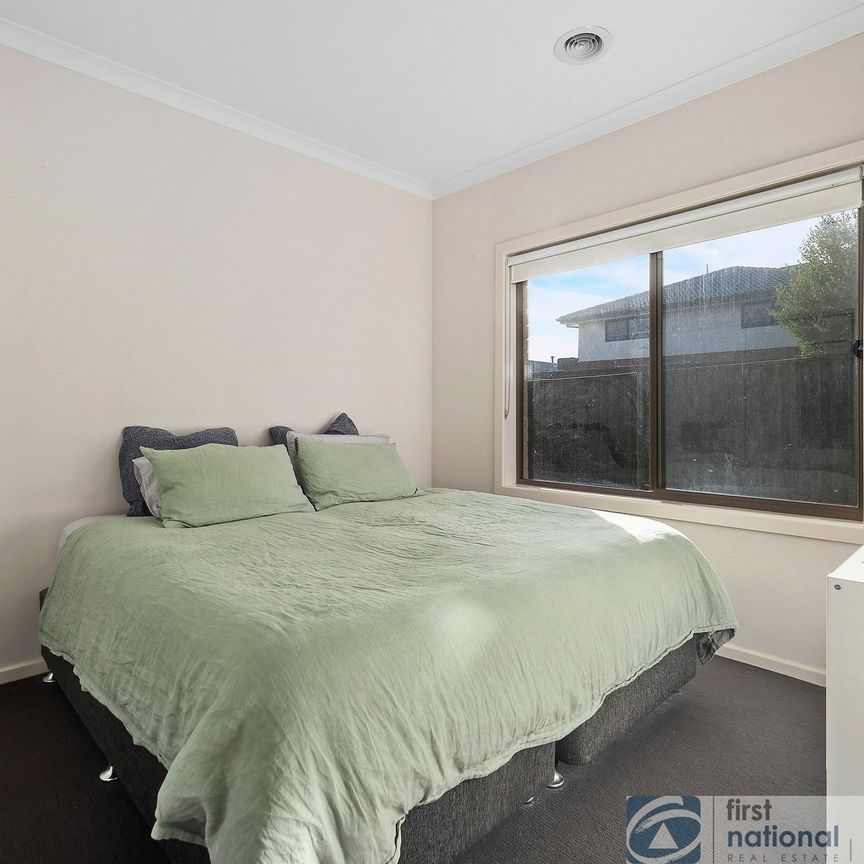 18 Dahlia Crescent, Keysborough - Photo 1