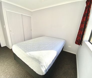 Fully Furnished 3-Bedroom Home in Ebdentown - Photo 6