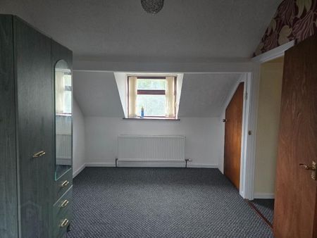 4 Bridge End, Mossley, BT36 5PE - Photo 3
