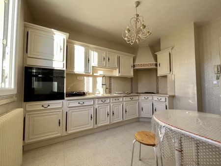 Location Maison 4 pièces 114m² CLERMONT FERRAND 63100 - Photo 4