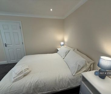 1 bedroom in a house share to rent - Photo 5