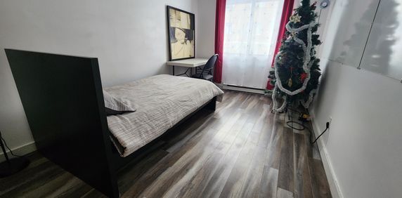 725 $ - Chambre Meublée - 1er Mars - Pla - Photo 2