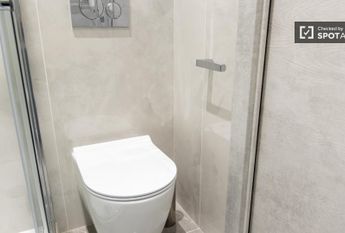 Mieszkanie na wynajem - 93 m² - 3 pokoje Roma Lacjum